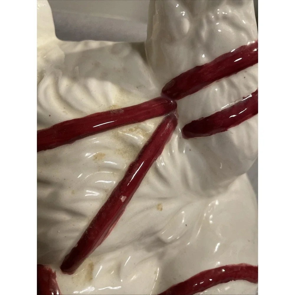 Large Vintage White Ceramic Persian Kitten Kitty Cat Playing w/ Red Yarn Figure